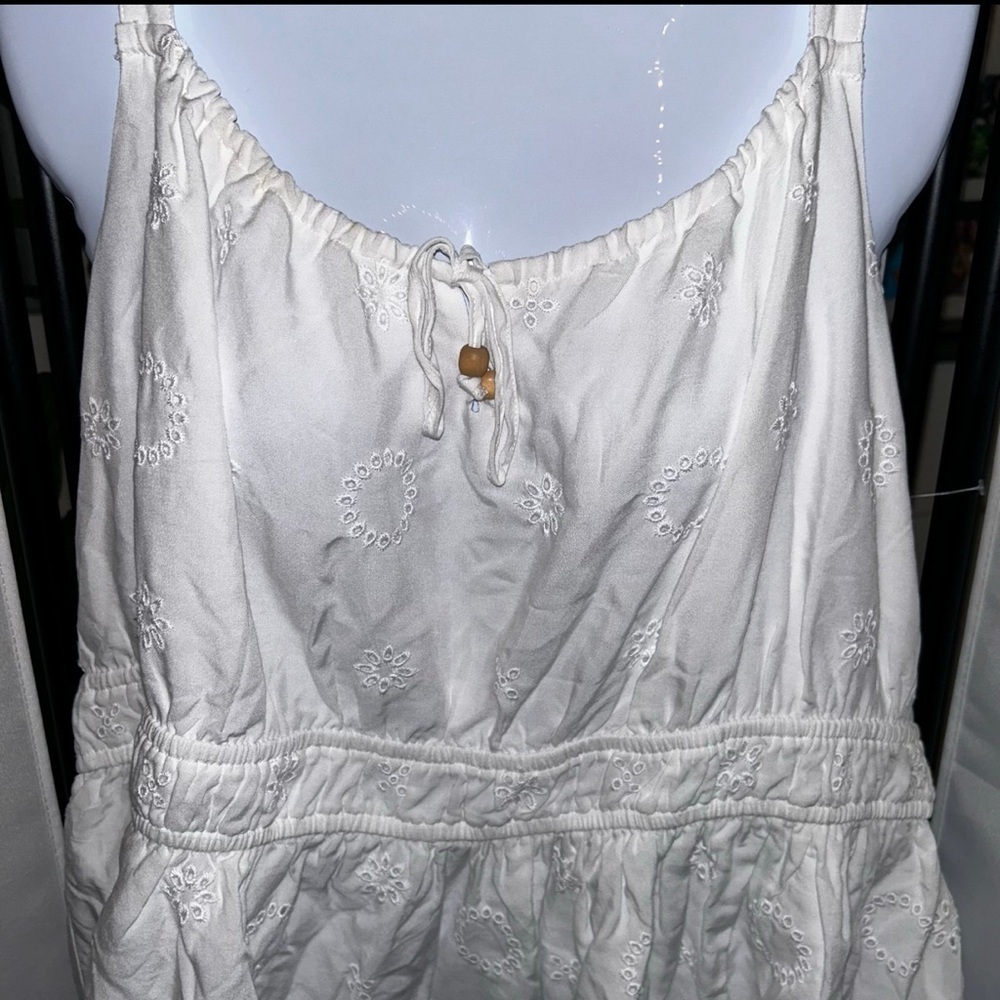 Torrid Ivory Eyelet Tank Top - Picture 2 of 7
